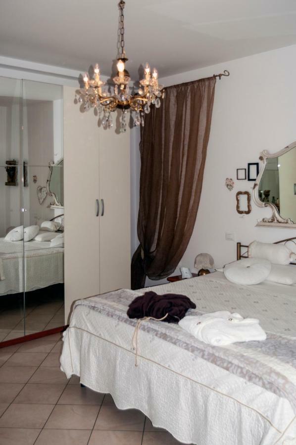 Casa Del Sole Appartamento N° 2 White And Gold Room غافاردو المظهر الخارجي الصورة